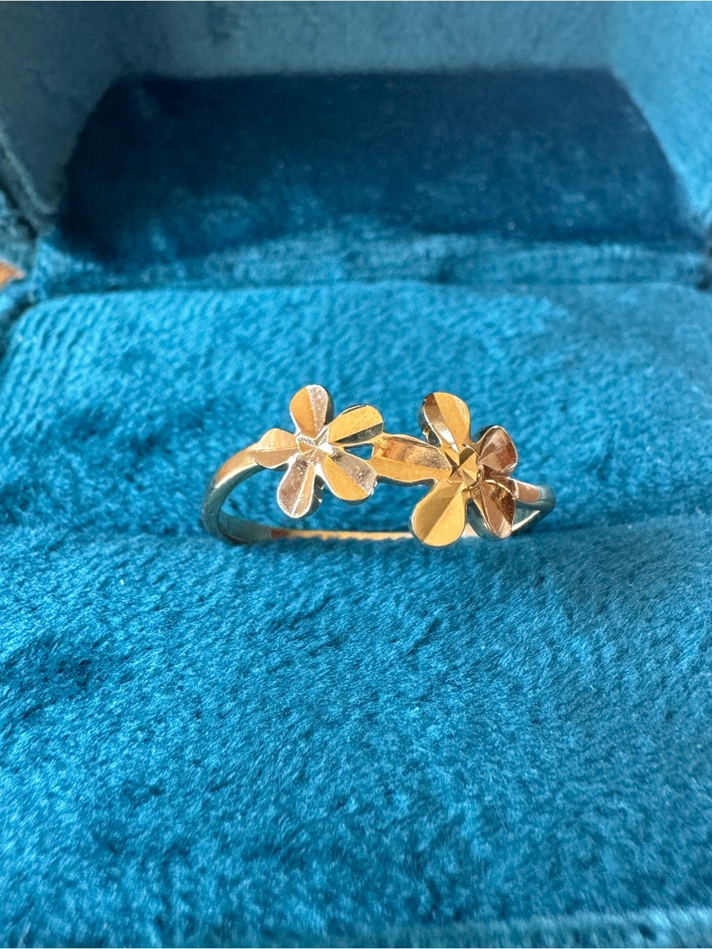 18k Saudi Gold Flower Double-Bloom Ring sz 7.5